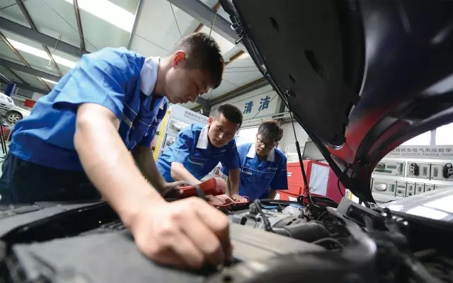 2017年機(jī)動(dòng)車維修水平考試報(bào)名啦！這3點(diǎn)新變化你一定要知道